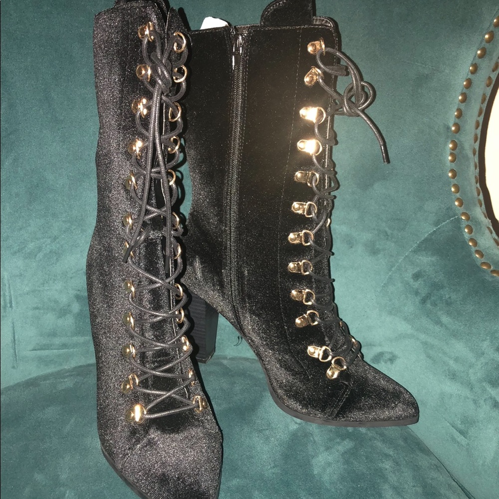 Velvet boots